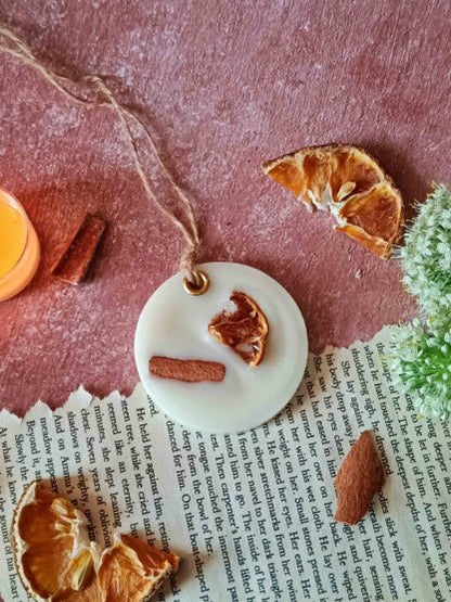 Scented Soywax Air Freshener Sachet - Circle 20g – Candles & Fragrances on Brown Living™. SKU: CTC04302. Img 4.