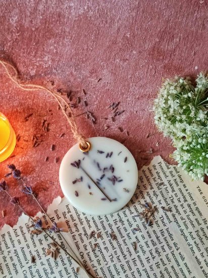 Scented Soywax Air Freshener Sachet - Circle 20g – Candles & Fragrances on Brown Living™. SKU: CTC04304. Img 2.