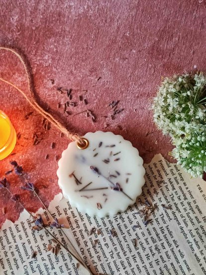 Scented Soywax Air Freshener Sachet - Circle Frame 40g – Candles & Fragrances on Brown Living™. SKU: CTC05501. Img 1.