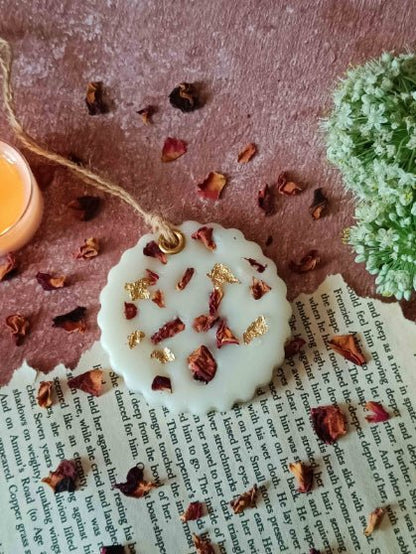 Scented Soywax Air Freshener Sachet - Circle Frame 40g – Candles & Fragrances on Brown Living™. SKU: CTC05502. Img 2.