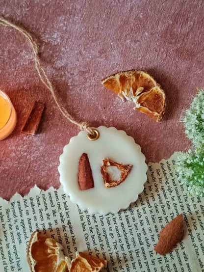 Scented Soywax Air Freshener Sachet - Circle Frame 40g – Candles & Fragrances on Brown Living™. SKU: CTC05503. Img 4.