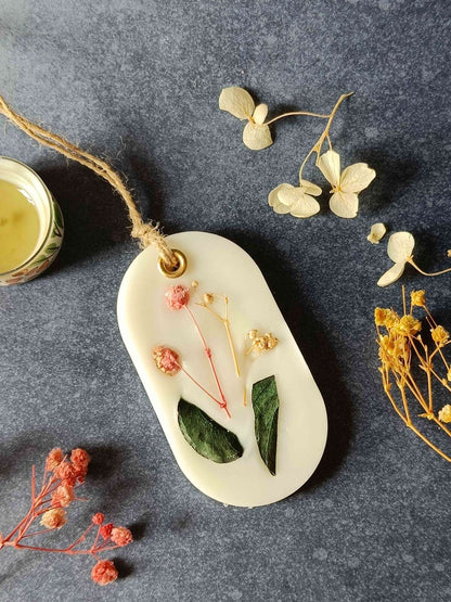 Scented Soywax Air Freshener Sachet - Curved Rectangle 40g – Candles & Fragrances on Brown Living™. SKU: WSB05605. Img 2.