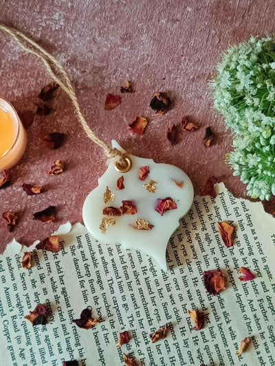 Scented Soywax Air Freshener Sachet - Rain Drop 25g – Candles & Fragrances on Brown Living™. SKU: CTC05303. Img 3.
