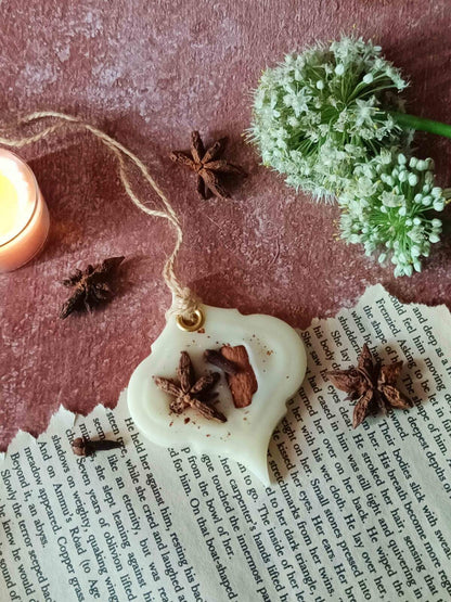 Scented Soywax Air Freshener Sachet - Rain Drop 25g – Candles & Fragrances on Brown Living™. SKU: CTC05304. Img 1.