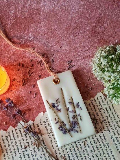 Scented Soywax Air Freshener Sachet - Rectangle 42g – Candles & Fragrances on Brown Living™. SKU: CTC0424. Img 3.