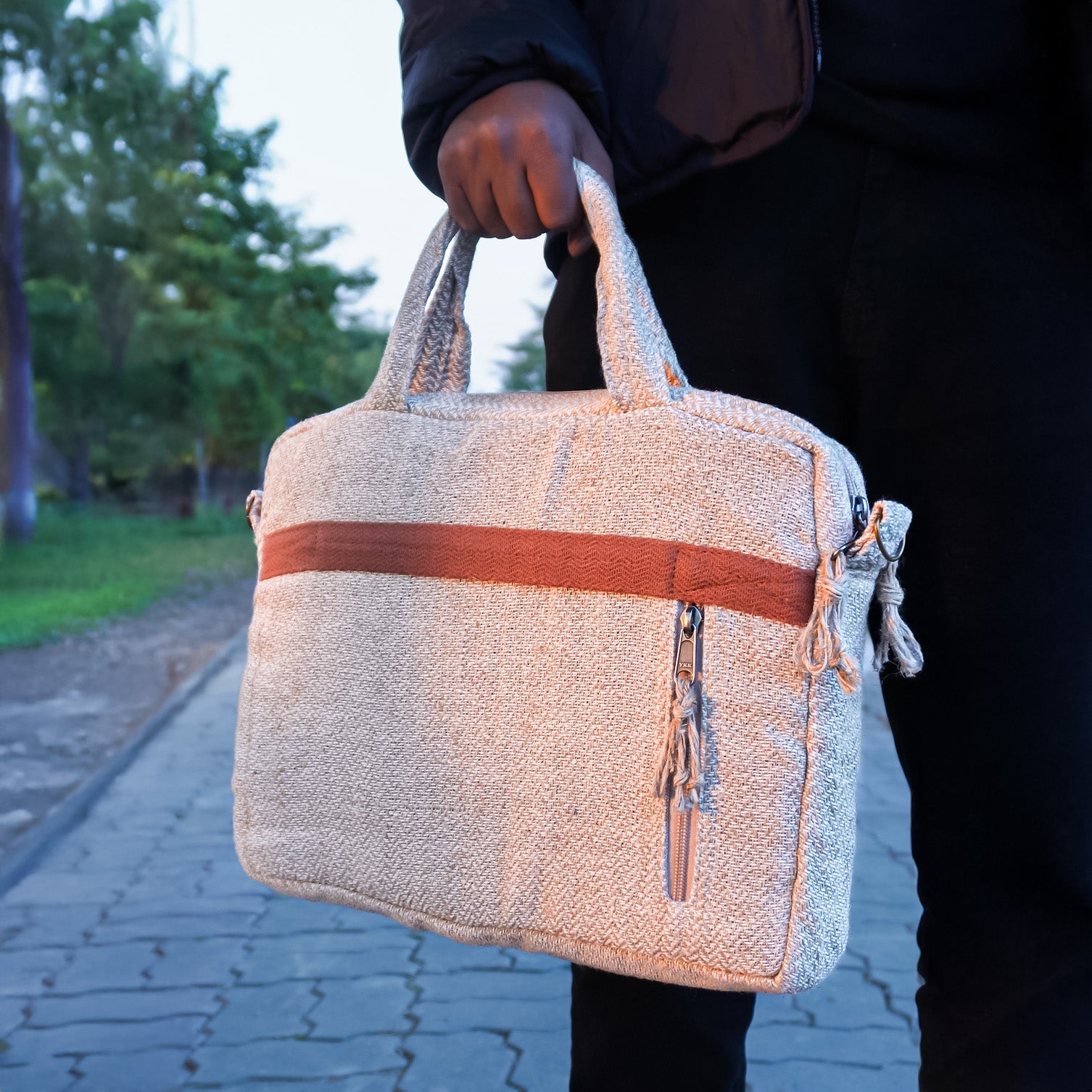 Shiro White Hemp Laptop Bag | Eco Friendly Office & Travel Laptop Bag – Laptop Sleeve on Brown Living™. SKU: OGESSH0501. Img 4.