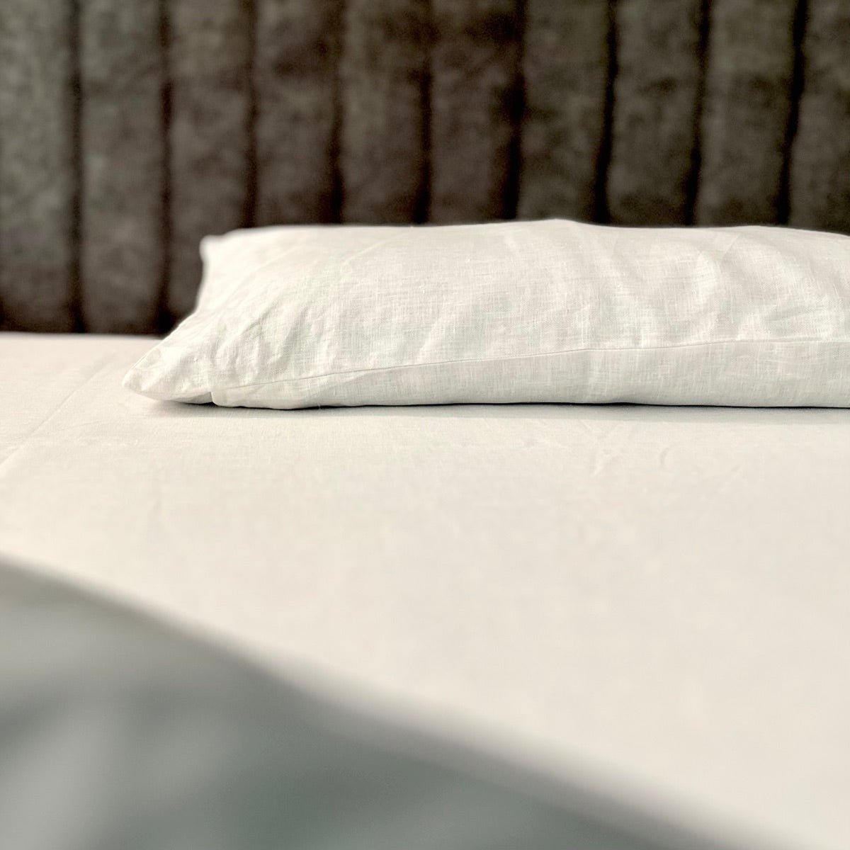 Shwet - Pure White Hemp Bedsheet with Pillow Cases | Verified Sustainable by Brown Living™