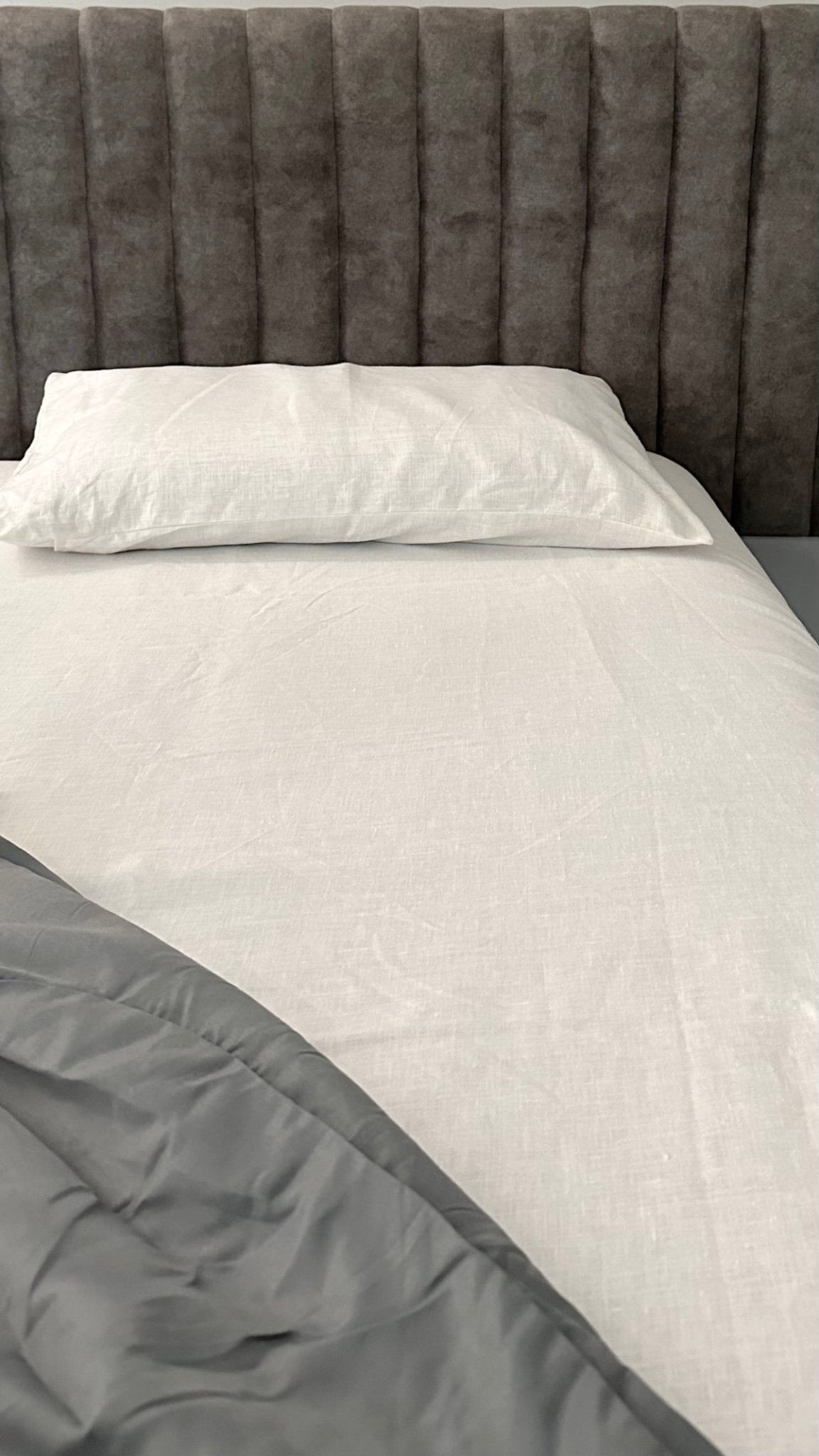 Shwet - Pure White Hemp Bedsheet with Pillow Cases | Verified Sustainable by Brown Living™