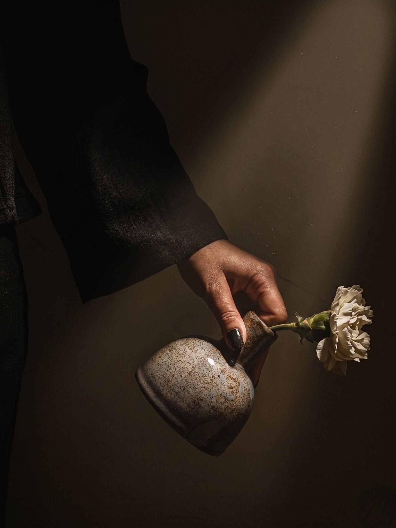 Sienna Vase | Handcrafted Ceramic Vase – Vases on Brown Living™. SKU: SICVE. Img 2.