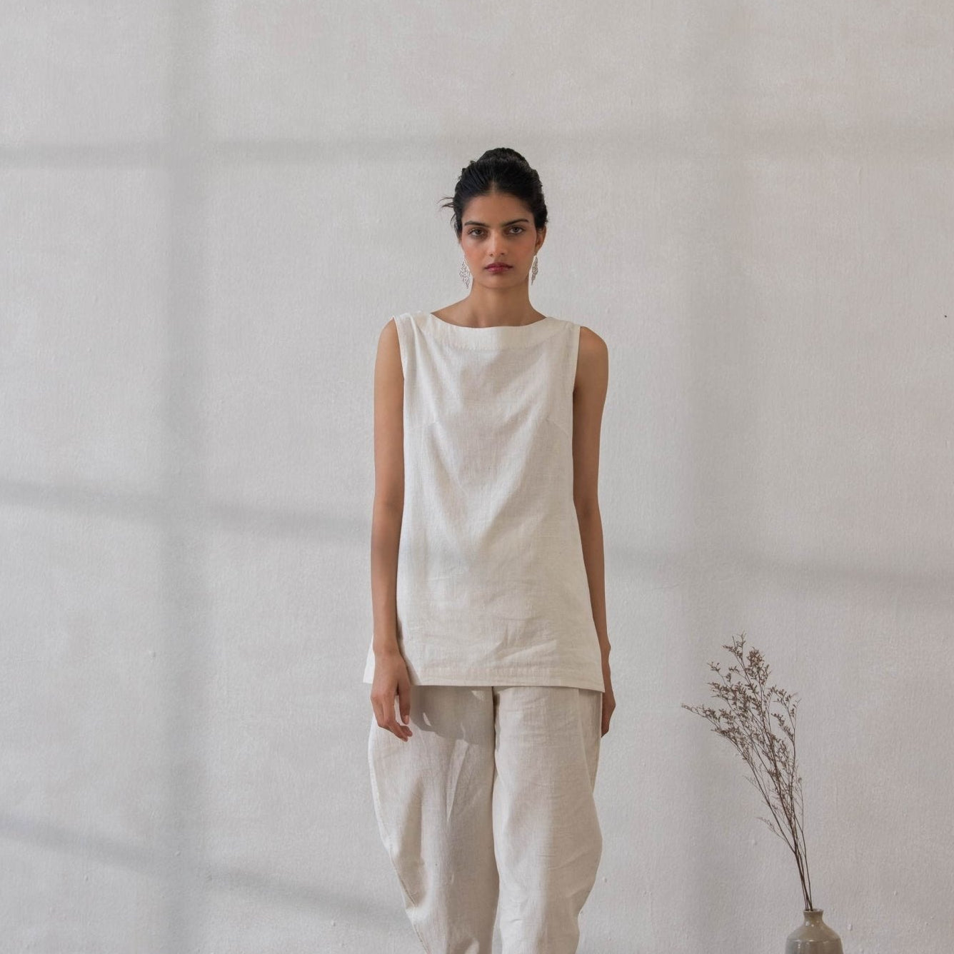 Sleeveless Ivory Khadi Top for Women – Womens Top on Brown Living™. SKU: DCSS25T02S. Img 5.