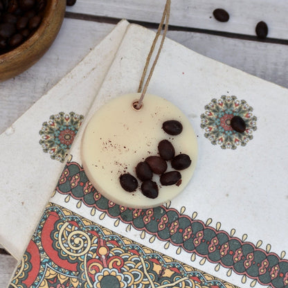 Small Round Wax Sachet And Fragrances – Wax Sachets & Fragrance on Brown Living™. SKU: ANCA044_5. Img 5.