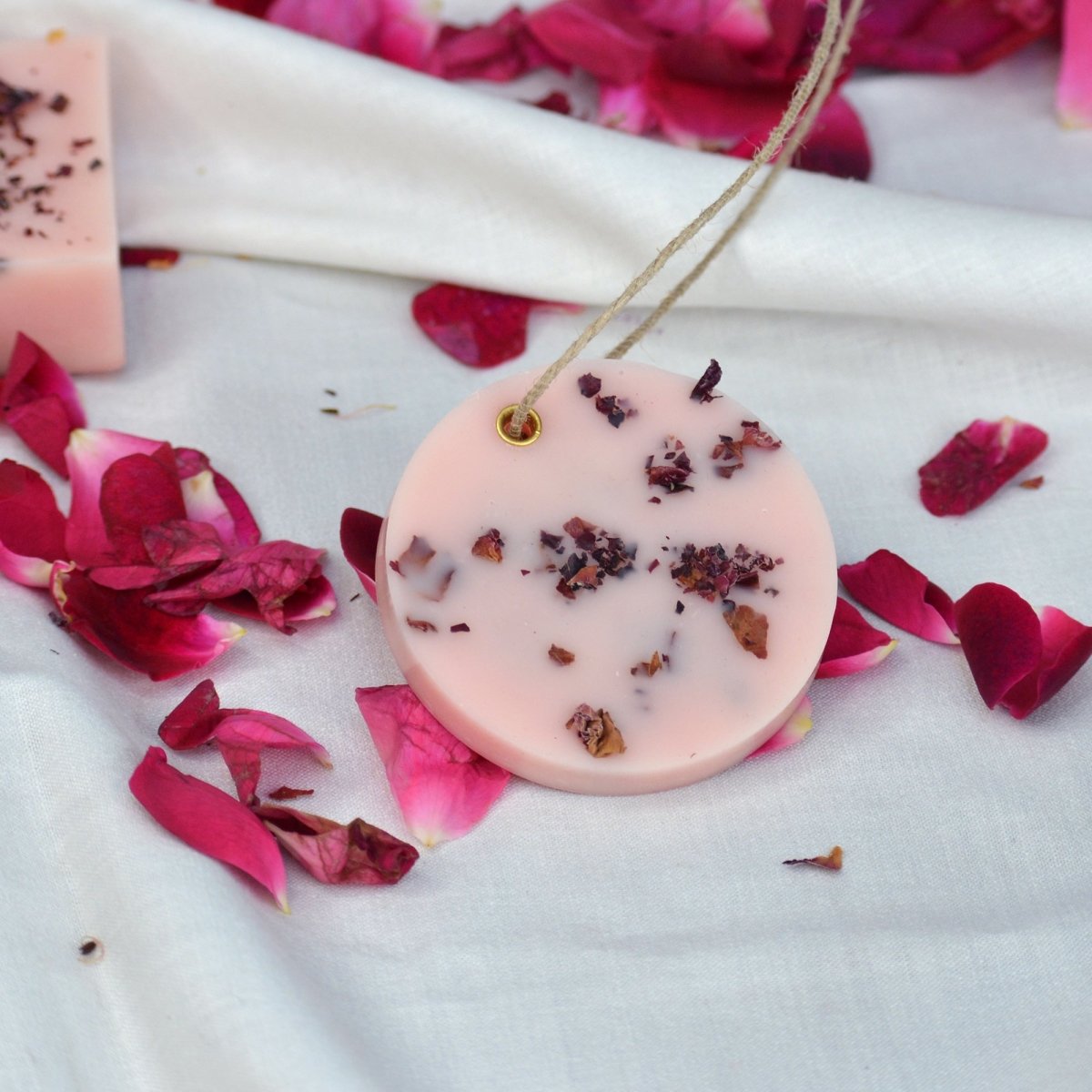 Small Round Wax Sachet And Fragrances – Wax Sachets & Fragrance by Aniora available on Brown Living™. Rose . SKU: ANCA044_2. Img 2.
