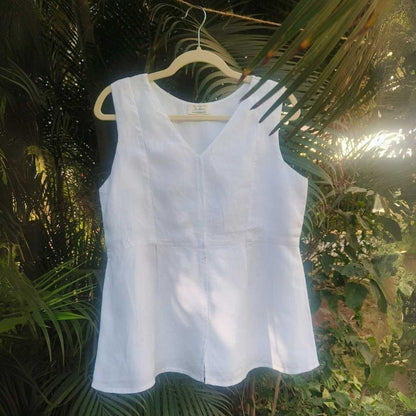 Snowe White Hemp Top – Womens Top on Brown Living™. SKU: JDS6025XS. Img 2.