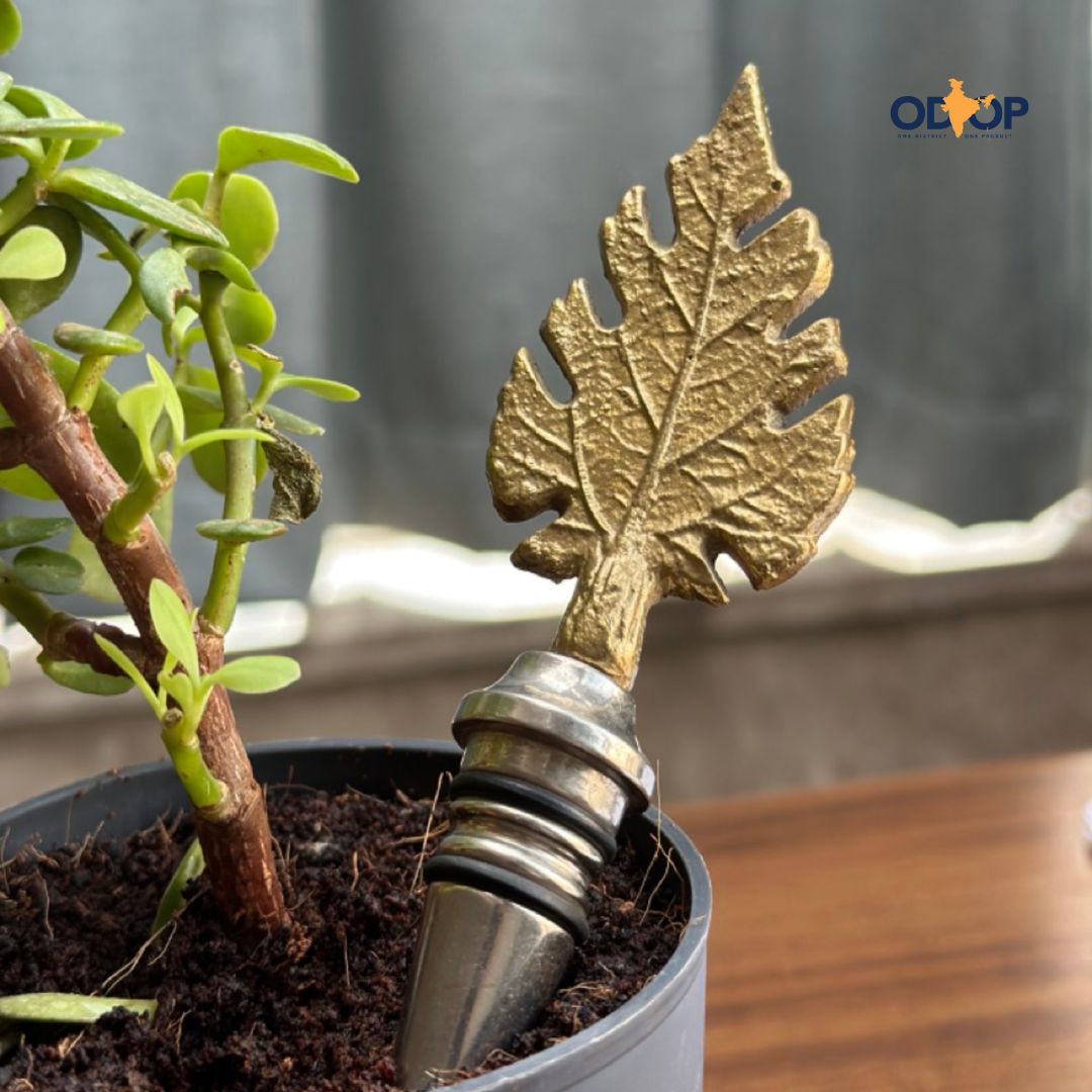 Solid Brass Bottle Stopper | Elegant Barware & Gifting – Kitchen Tools on Brown Living™. SKU: PRA23HD007. Img 4.