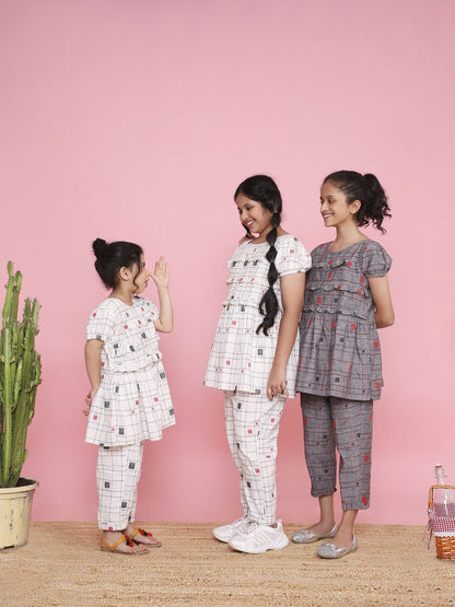 Square Symmetry Co - ord Pant Set | Modern, Stylish & Comfortable Wear – Womens Co - Ord Sets on Brown Living™. SKU: LB05-01-01. Img 6.