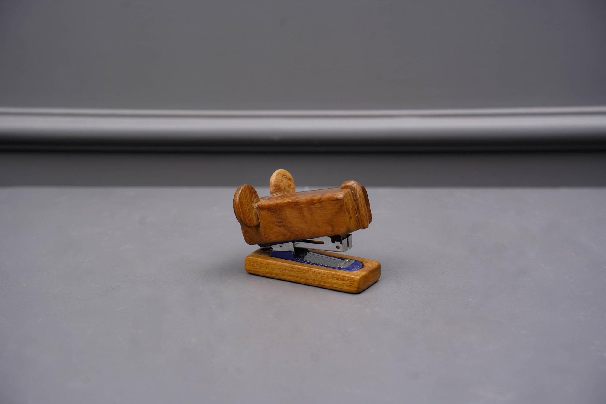 Stapler | Compact Desk Stapler for Office & Home – Home & Garden on Brown Living™. SKU: WKS. Img 15.