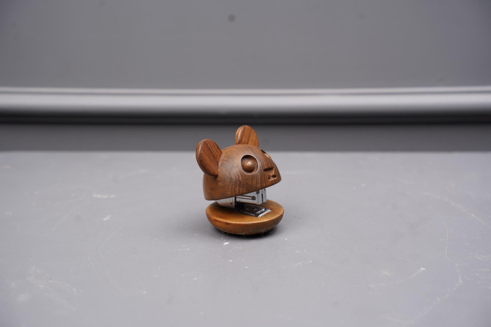 Stapler | Compact Desk Stapler for Office & Home – Home & Garden on Brown Living™. SKU: WPS. Img 10.