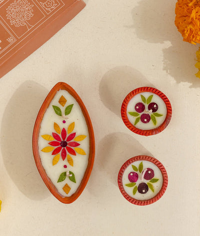Summer Dance Small Diya Gift Box - (Pack of 6 boxes) – Candles & Fragrances on Brown Living™. SKU: Gul_Diwali_26_005. Img 2.
