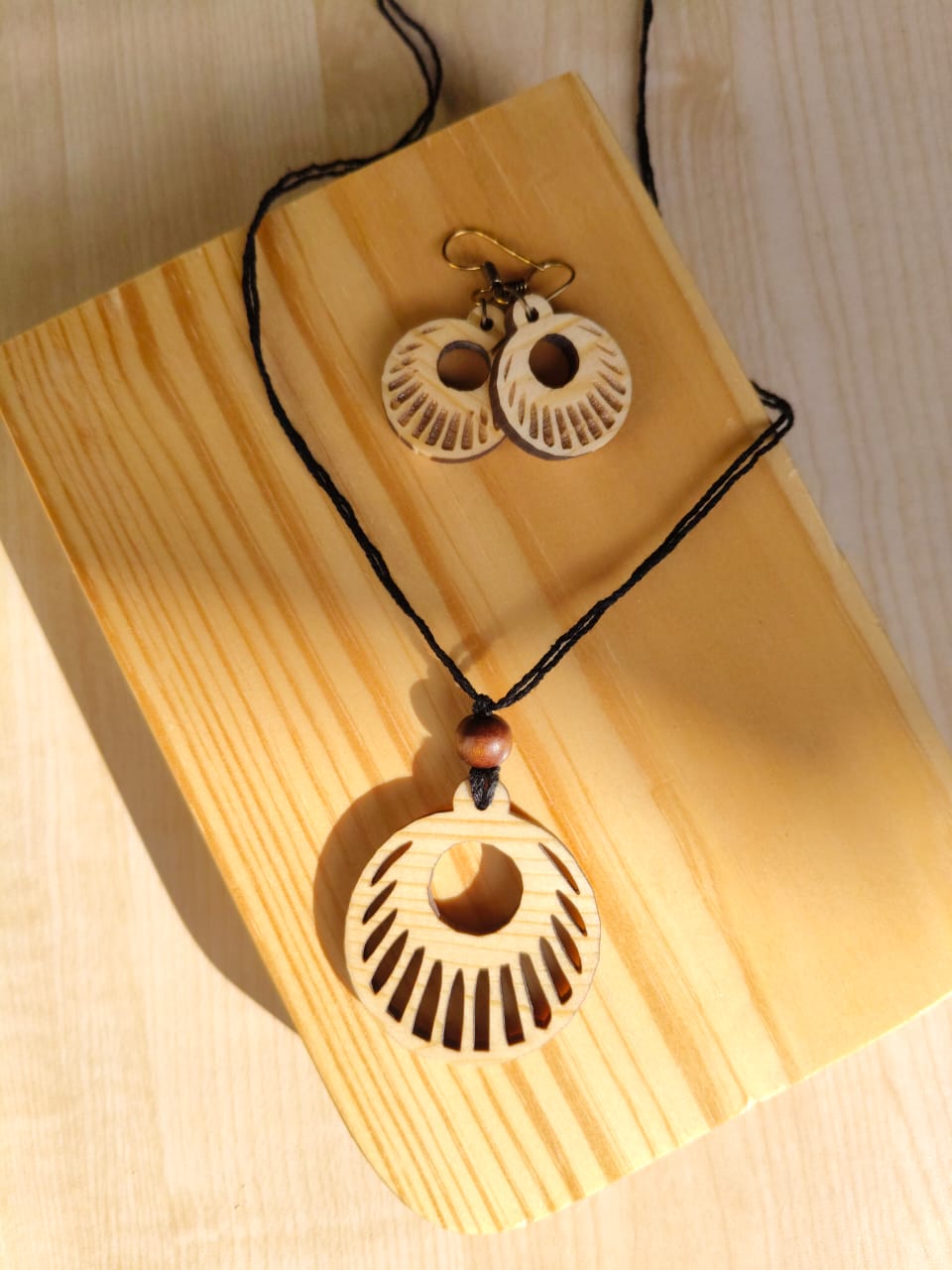Sun & Moon Wooden Jewellery Set – Jewellery on Brown Living™. SKU: WJ05n. Img 1.
