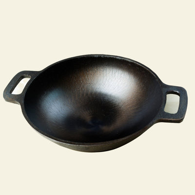 Super Smooth Handmade Cast Iron Kadai (Wok Model) – Cookware on Brown Living™. SKU: CastIron - Kadai - Wok - 2200g - packof1. Img 3.