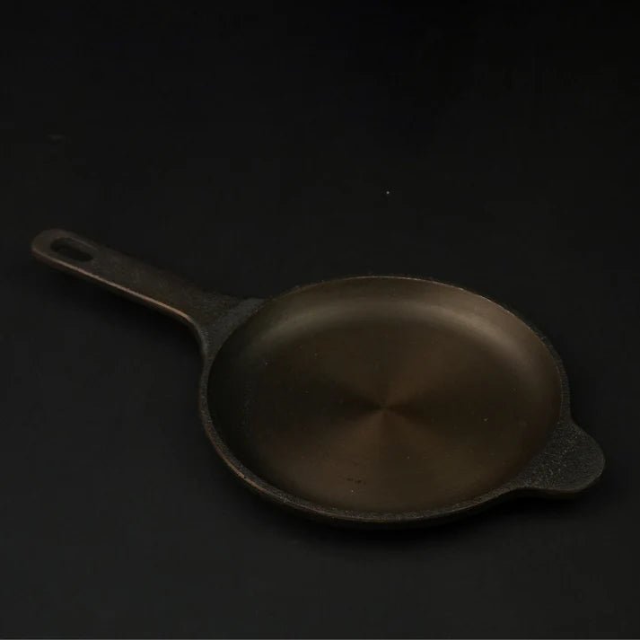 Super Smooth Handmade Cast Iron Omelette Pan – Cookware on Brown Living™. SKU: CastIron - Omelette - pan - 1800g - packof1. Img 2.