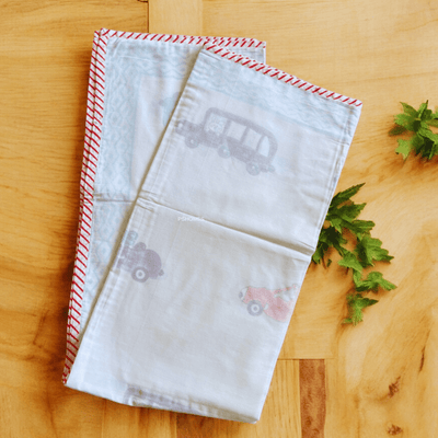 3D Muslin Dohar Blanket – Kids – Handblock Cars Print – 40x60 inches – Bedding on Brown Living™. SKU: DO3DCARS4060. Img 4.