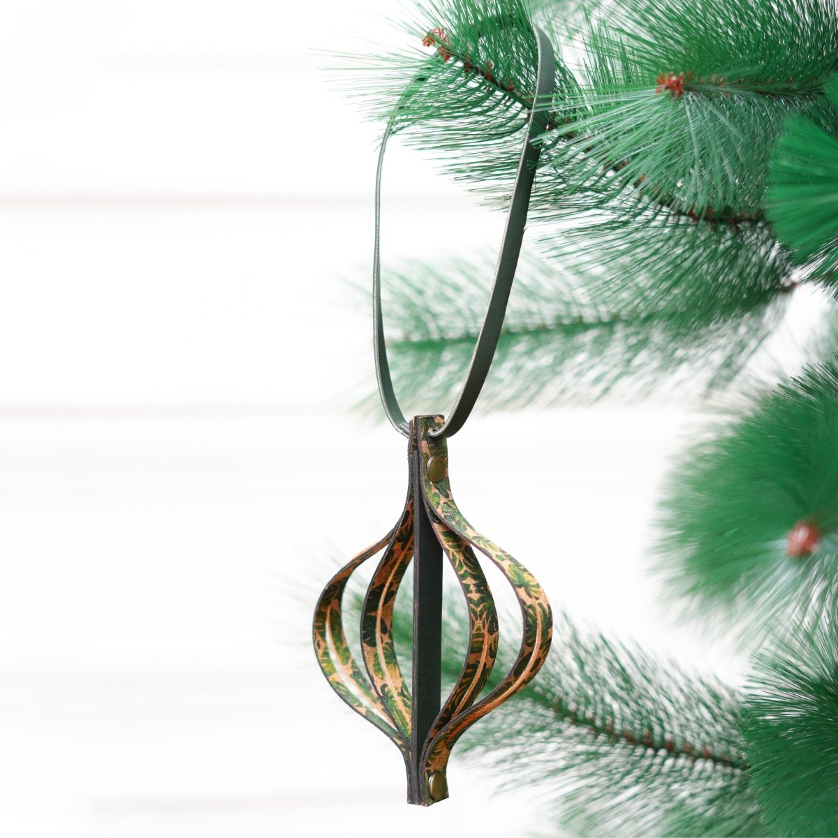Banana Leather & Cork Festive Decor Handcrafted Christmas Lantern (Green) – Decor & Artefacts on Brown Living™. SKU: XMGH1012. Img 1.