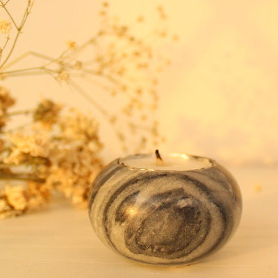 Concave Soy Wax Candle – Minimal Design with Subtle Elegance – Candles on Brown Living™. SKU: PW0103. Img 3.