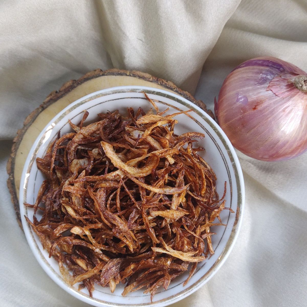 Crispy Fried Onions (Birista) – Perfect for Biryani & Curries | Verified Sustainable by Brown Living™