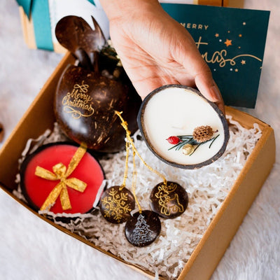 Eco - Friendly Christmas Gifts Set | Christmas Gift Hampers – Gift Giving on Brown Living™. SKU: TGAXMASHMPR. Img 4.