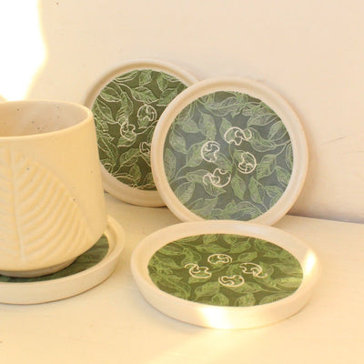 Elli Ceramic Coasters Set of 4 – Contemporary Tabletop Essentials – Coasters on Brown Living™. SKU: TC0403. Img 2.