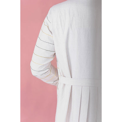 Enzo Trench - Pleated Back Wasit | Verified Sustainable by Brown Living™