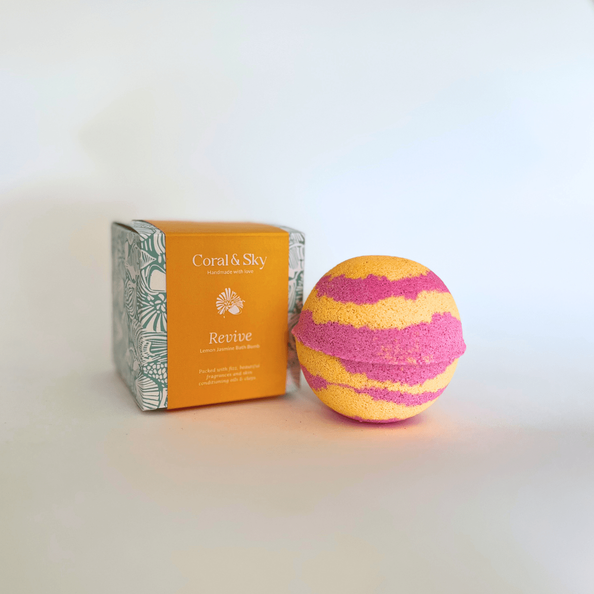 Fresh Lemon Jasmine Bath Bomb | Verified Sustainable by Brown Living™