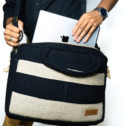 Sustainable Hemp Office Bag for Everyday Work – Laptop Sleeve on Brown Living™. SKU: OGESSH0502. Img 4.