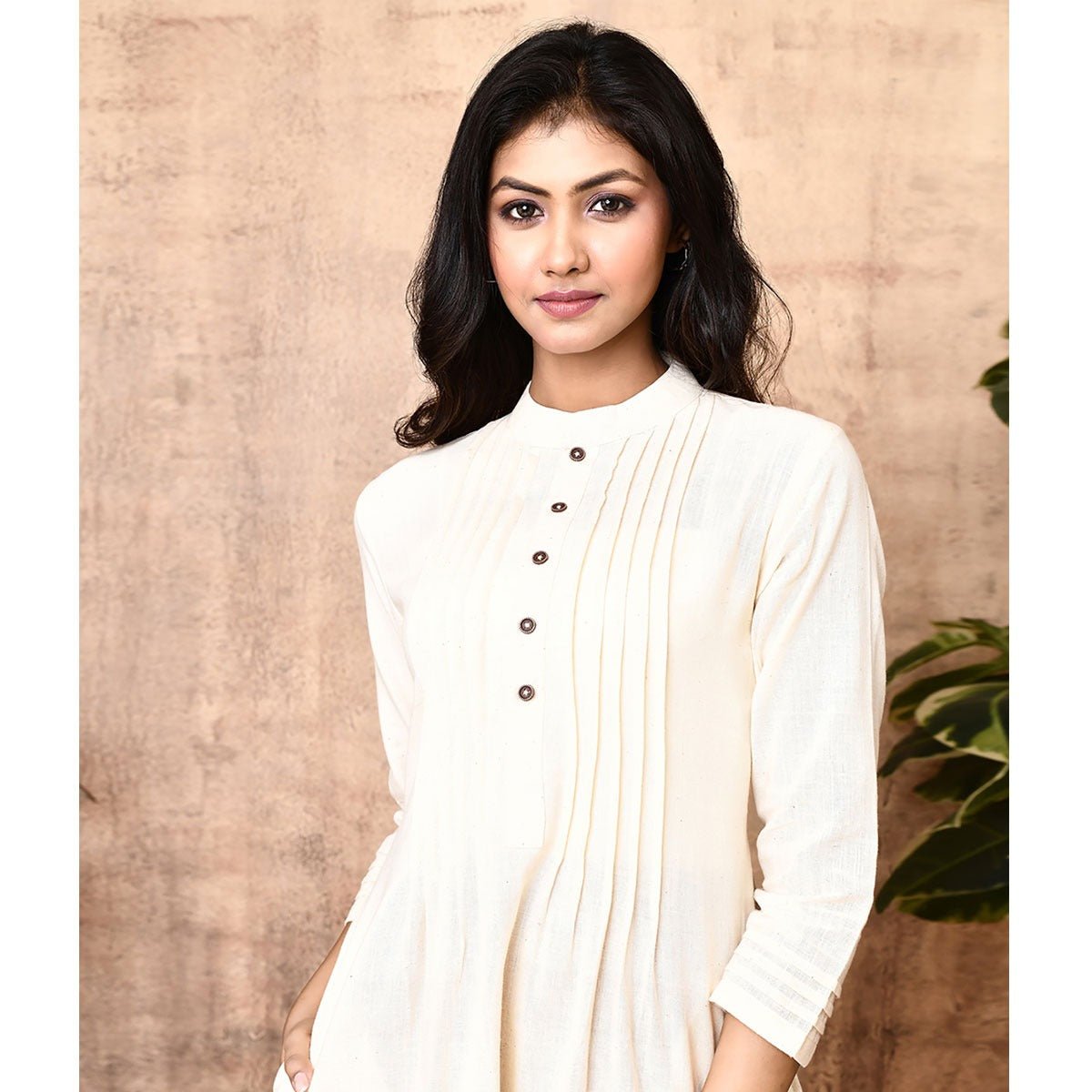 Luna Off White Handloom Kurta Set | Verified Sustainable by Brown Living™