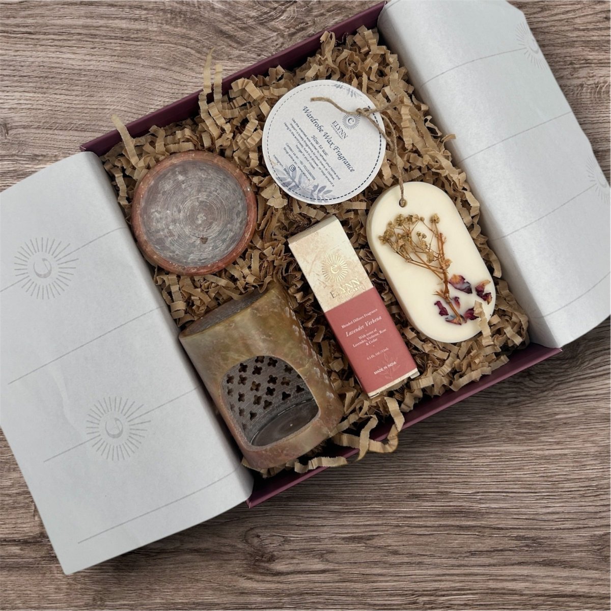 Luxurious Gift Set with Marble Diffuser, Diffuser Oil, and Wax Sachet | Verified Sustainable by Brown Living™