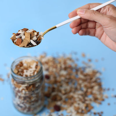 Millet Granola with Cranberries & Almonds - 380g – Cereal & Meusli on Brown Living™. SKU: VRO - 00057. Img 3.