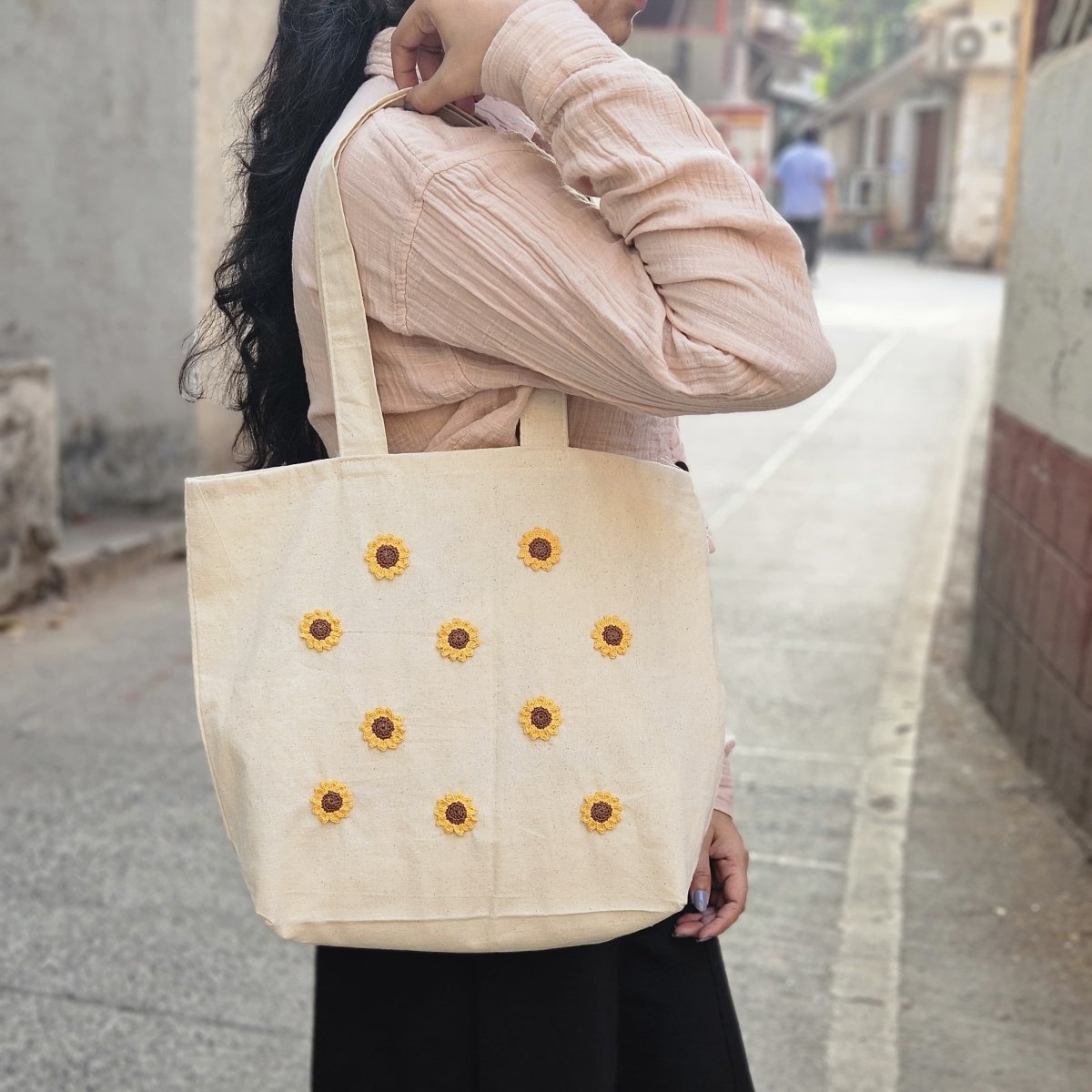 Minimal Sunflower Hand Crochet Tote Bags For Women | Verified Sustainable by Brown Living™