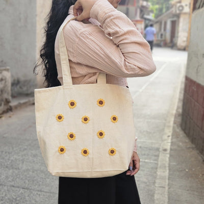 Minimal Sunflower Hand Crochet Tote Bags For Women – Tote Bag on Brown Living™. SKU: WTTSUNF1. Img 3.