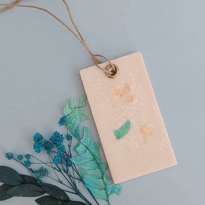 Nag Champa Wax Sachet – Candles & Fragrances on Brown Living™. SKU: NCWS01. Img 1.