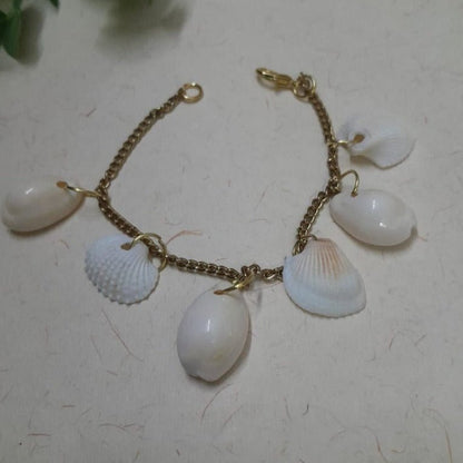 Natural Sea Shell Bracelet | Verified Sustainable by Brown Living™