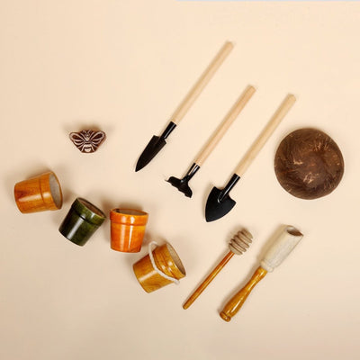 Natural Wooden Gardening Toy – Kids Roleplay Kit – Learning & Educational Toys on Brown Living™. SKU: WGT01. Img 2.
