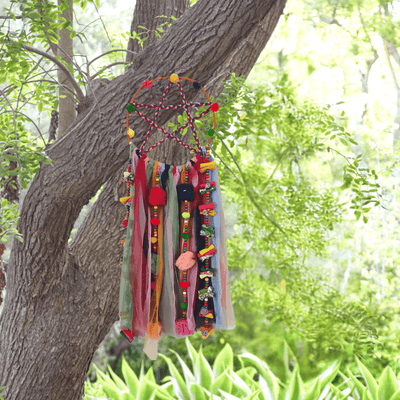 Upcycled Star Dreamcatcher – Wall Decor on Brown Living™. SKU: UMW - DREAM - STAR - 01. Img 5.