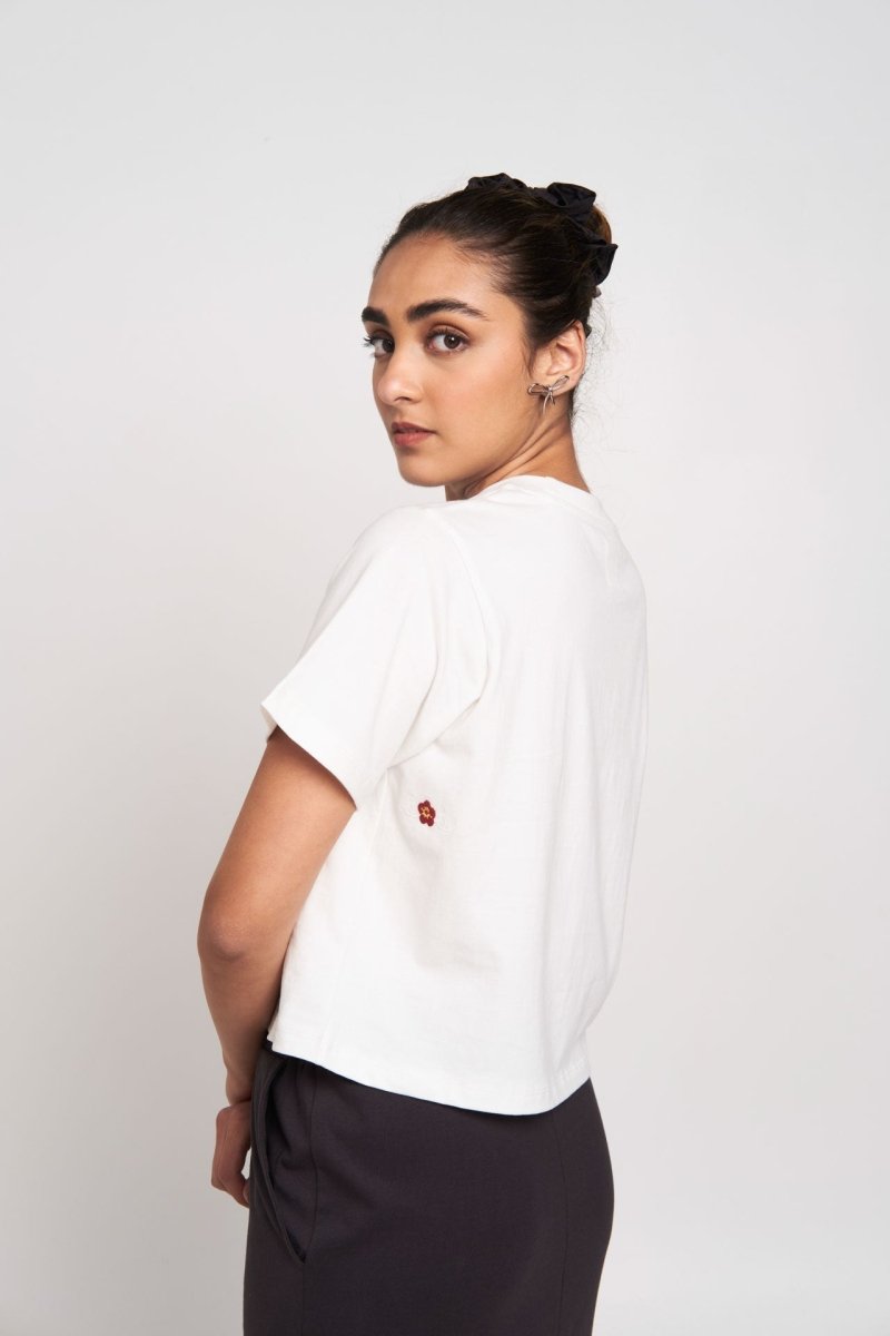 White Classic Boxy Fit Tee – Timeless Everyday T-Shirt | Verified Sustainable by Brown Living™
