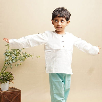 White Sleek Sleeve Button - Down Sleeve Shirt - Boys – Kids Shirts by Saha available on Brown Living™. 1 - 2 years . SKU: SCBFS(Wh) - 01. Img 2.