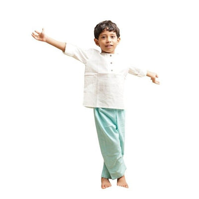 White Sleek Sleeve Button - Down Sleeve Shirt - Boys – Kids Shirts by Saha available on Brown Living™. 1 - 2 years . SKU: SCBFS(Wh) - 01. Img 3.