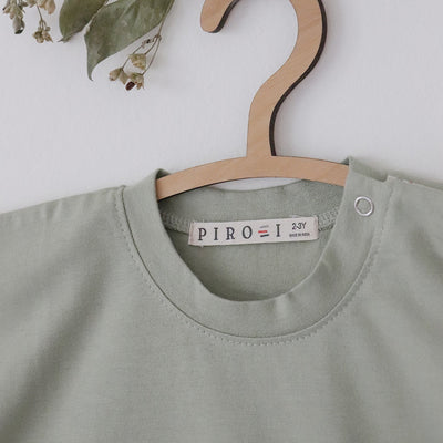 The Classic 100% Organic Cotton Kids Romper – Kids Rompers on Brown Living™. SKU: CW - 01 - 0001/3 - 6M. Img 5.