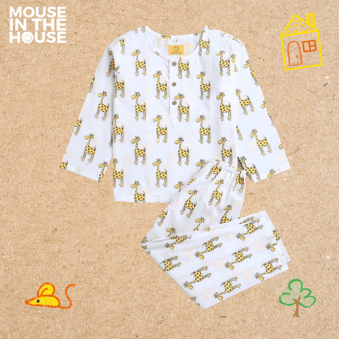 The Curious Giraffe - Unisex Kids Cotton Nightwear – Kids Pyjamas on Brown Living™. SKU: MITHNW-001-1. Img 2.