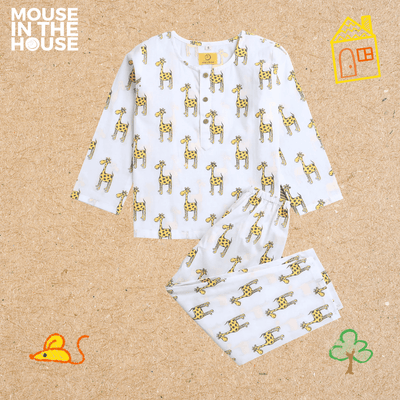 The Curious Giraffe - Unisex Kids Cotton Nightwear – Kids Pyjamas on Brown Living™. SKU: MITHNW-001-1. Img 2.