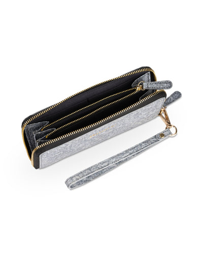 The Organic Women Wallet | Vegan Banana Fiber Wristlet – Womens Clutch on Brown Living™. SKU: RCBAGBANARIC01AB. Img 12.